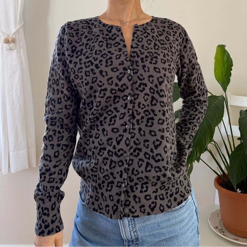 Ann Taylor Loft 100% Cotton Leopard Print Dark Brown Button Up Cardigan Size M - Picture 6 of 12